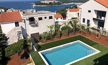 SANDY BAY 2